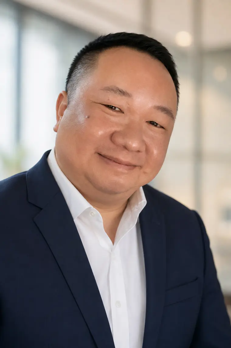 贾璇 融资项目经理职业照